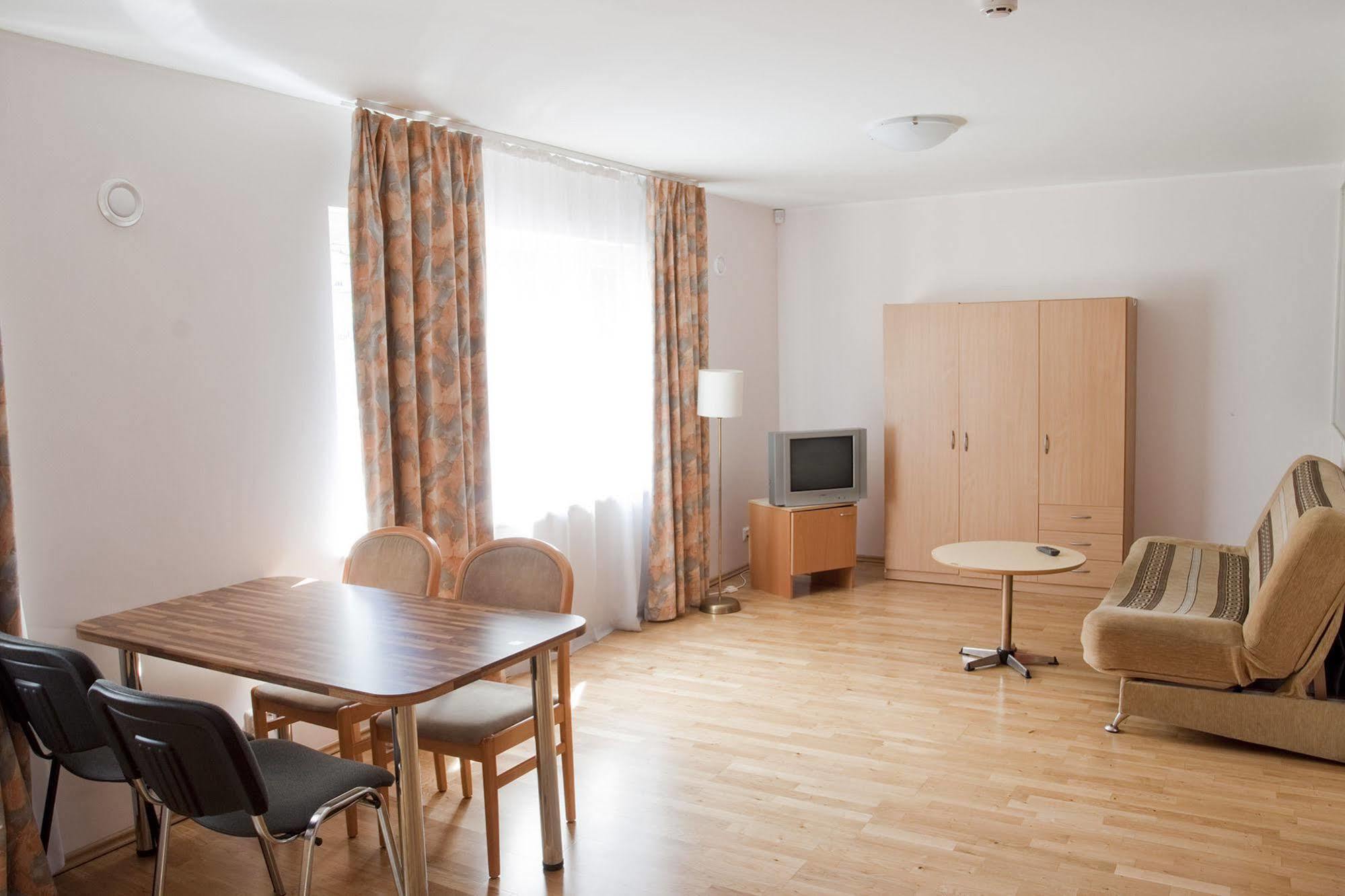 Pilve Apartments Tallinn Buitenkant foto